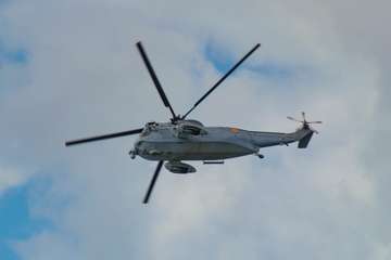 Cuatro países participan en ejercicios de desembarco frente a Las Canteras (Foto Antonio Rico)